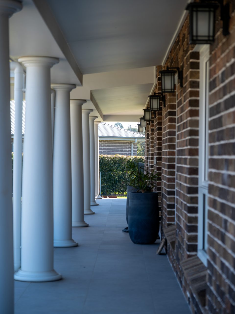 The colonnade along the verandah