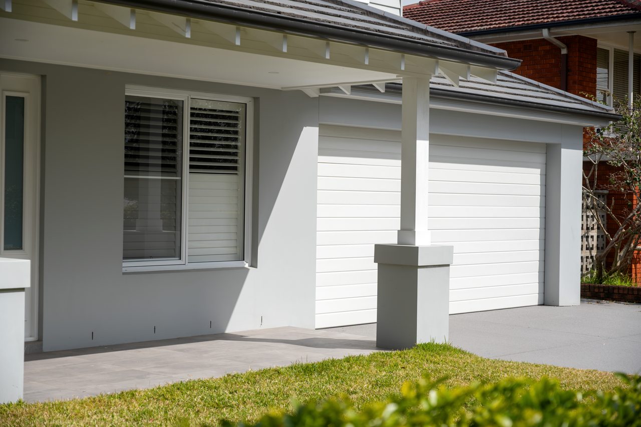 The portico meeting the garage