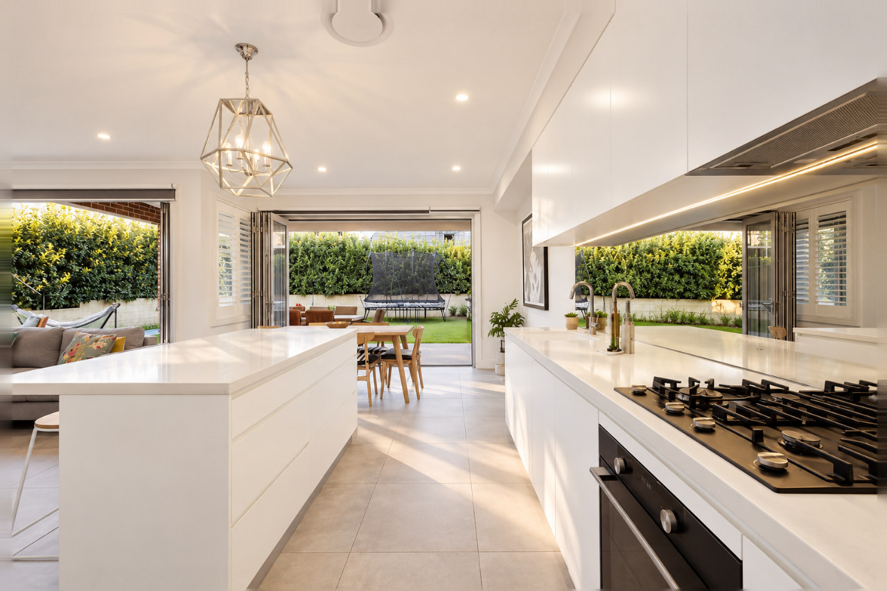 The island bench and cooktop